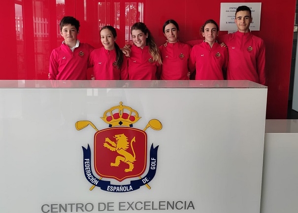 Segunda de las tres visitas programadas en 2023 al Centro de Excelencia de la Real Federación Española de Golf para jugadoras y jugadores juveniles cántabros