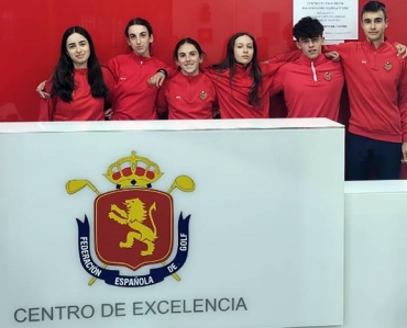 Primera visita de jugadores/as juveniles al Centro de Excelencia de la RFEG de Madrid